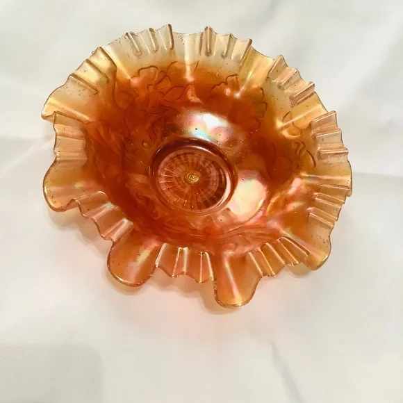 Vintage Orange Carnival Glass Fluted Bowl - Picture 5 of 6